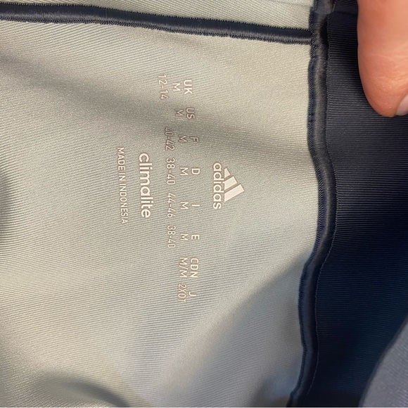 Adidas workout leggings. - Picture 5 of 5